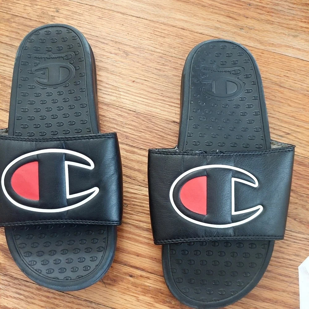 Champion stylish black